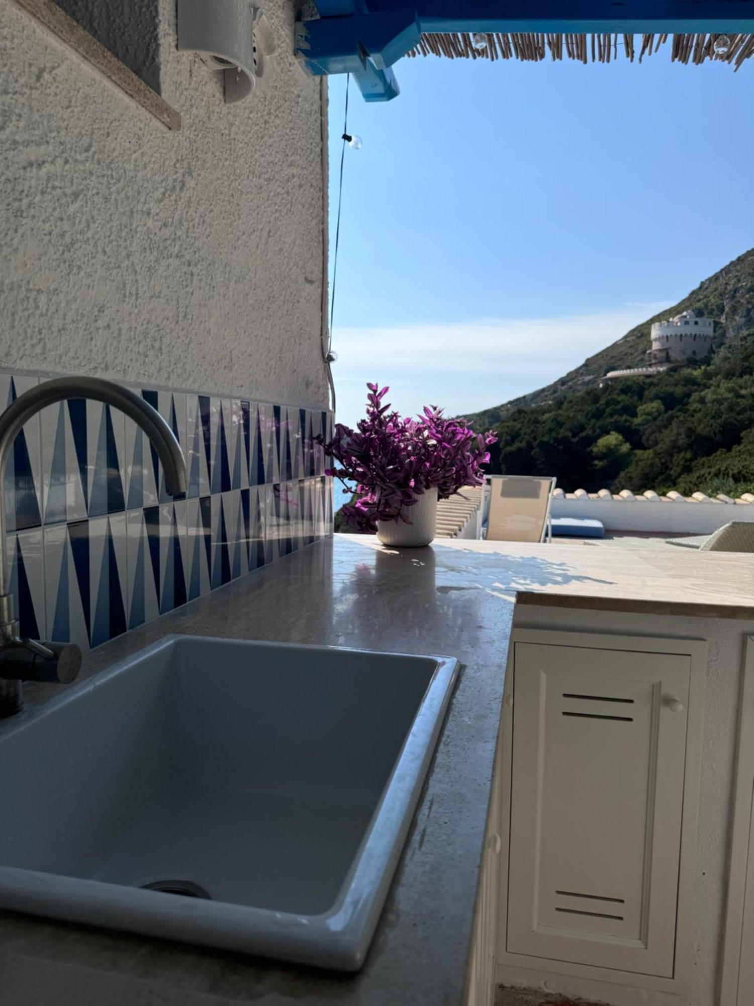 Casa Al Mare Con Spiaggia Privata Condominiale Сан-Феличе-Чирчео Номер фото